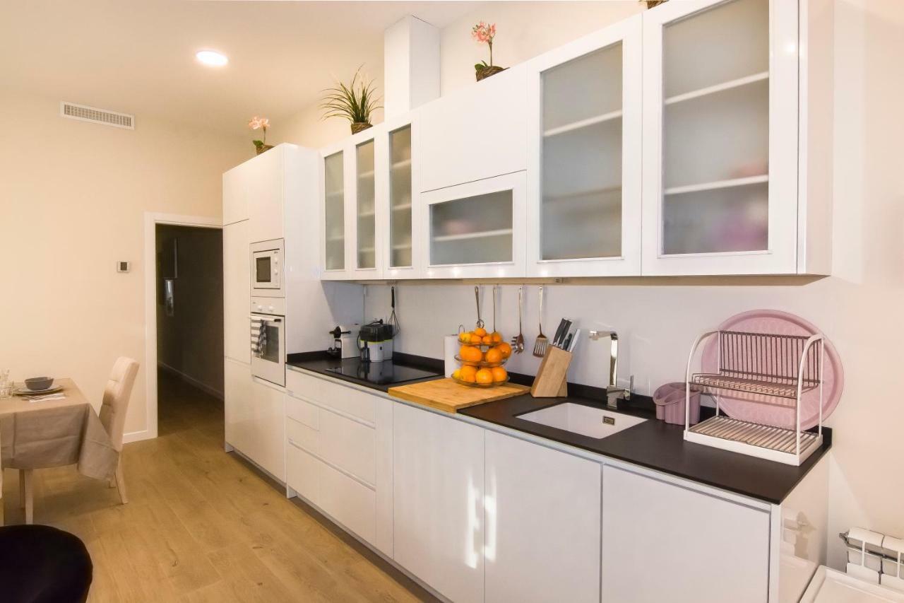 Sol Luxury Suites Madrid Kültér fotó
