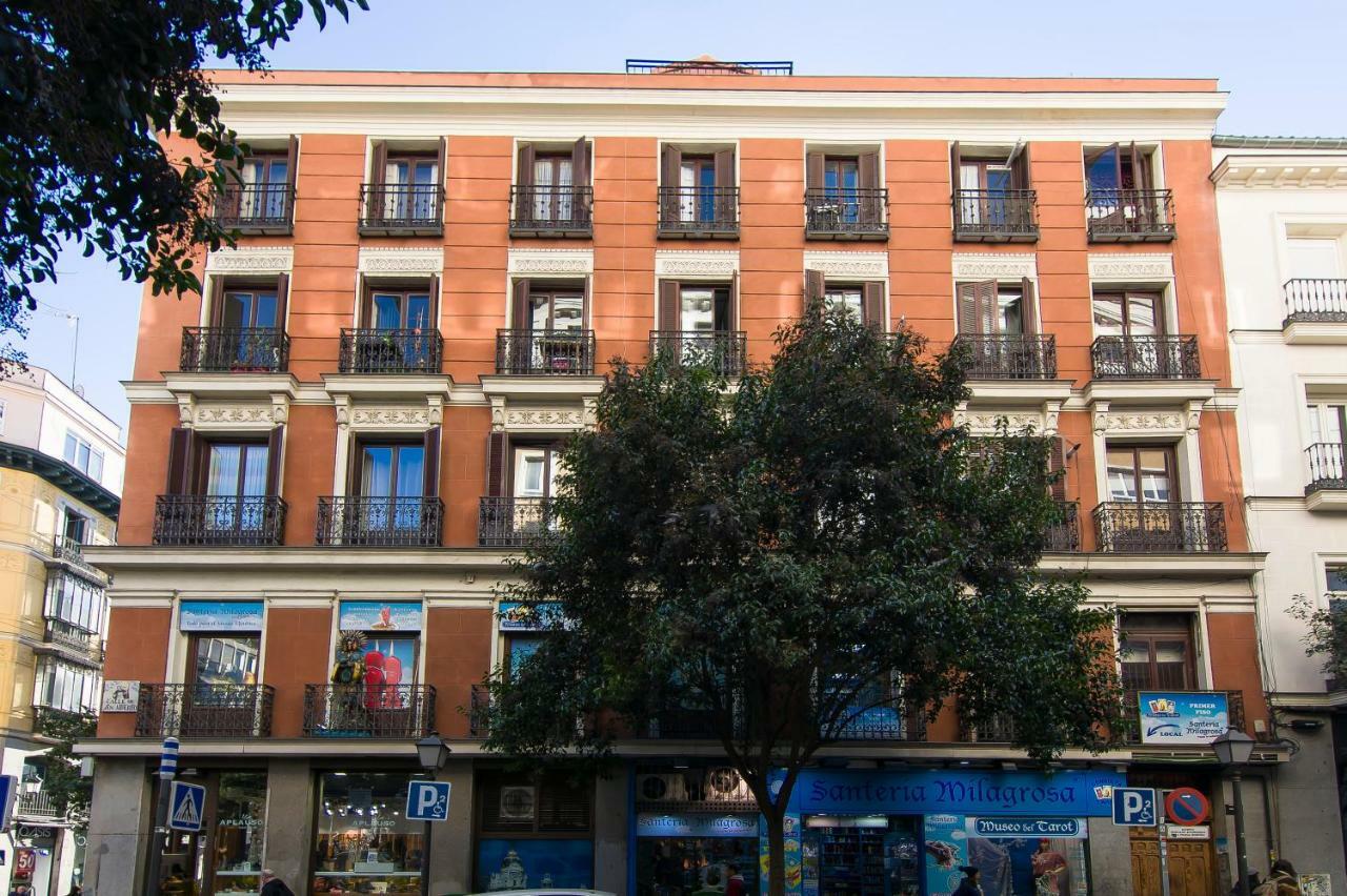 Sol Luxury Suites Madrid Kültér fotó