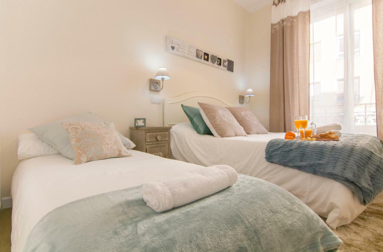 Sol Luxury Suites Madrid Kültér fotó