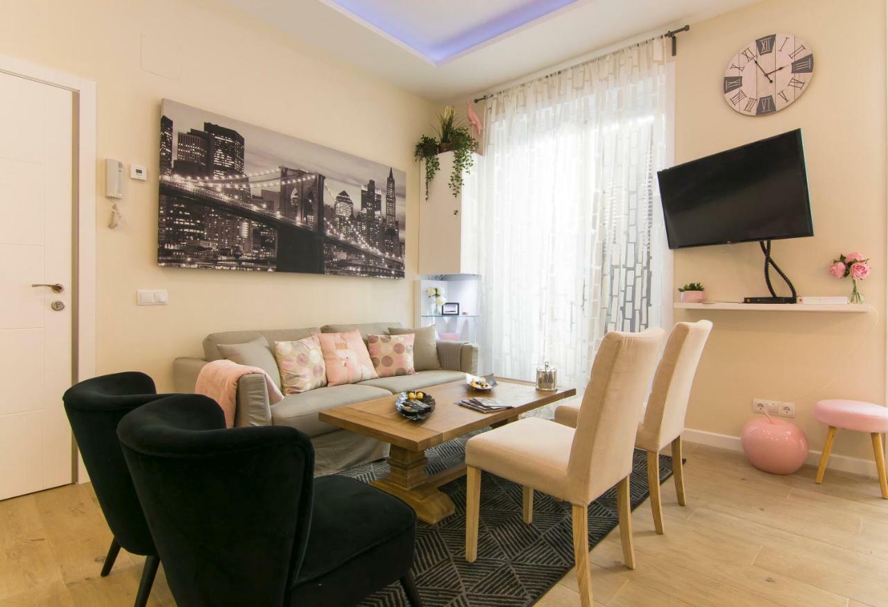 Sol Luxury Suites Madrid Kültér fotó