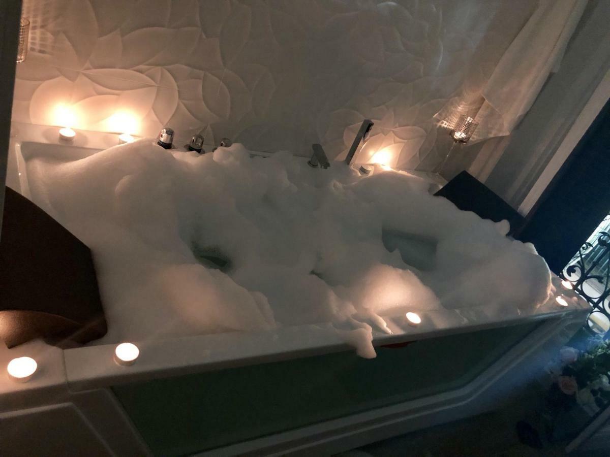 Sol Luxury Suites Madrid Kültér fotó