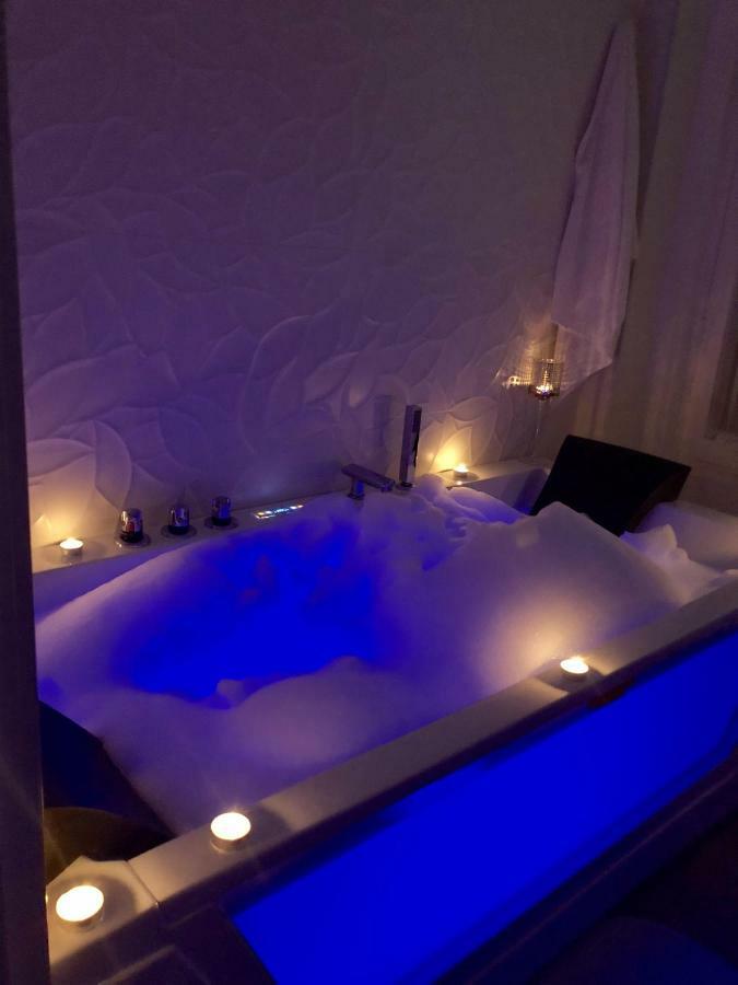 Sol Luxury Suites Madrid Kültér fotó