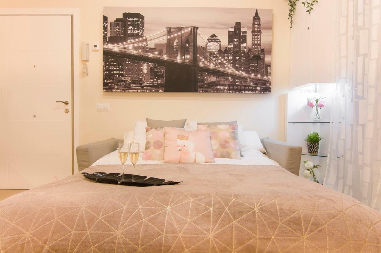 Sol Luxury Suites Madrid Kültér fotó